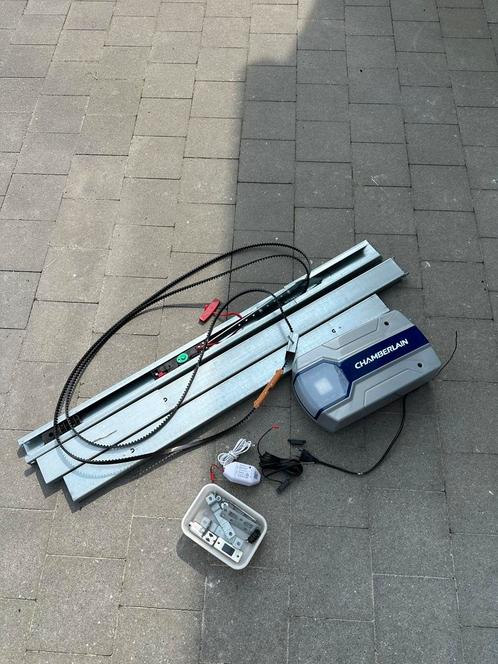 Moteur porte de garage Chamberlain ML700EV + accessoire, Doe-het-zelf en Bouw, Motoren, Gebruikt, Elektromotor, Ophalen