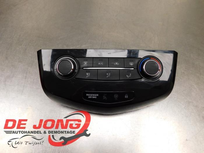 Kachel Bedieningspaneel van een Nissan Qashqai, Auto-onderdelen, Dashboard en Schakelaars, Nissan, Gebruikt, 3 maanden garantie