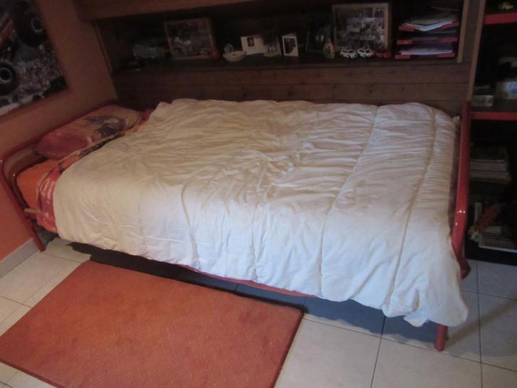 Eenpersoonsbed, Huis en Inrichting, Slaapkamer | Bedden, Gebruikt, Eenpersoons, 200 cm, Metaal, Rood, Ophalen