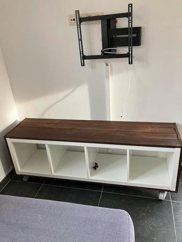 Open kastje beschikbaar voor biedingen