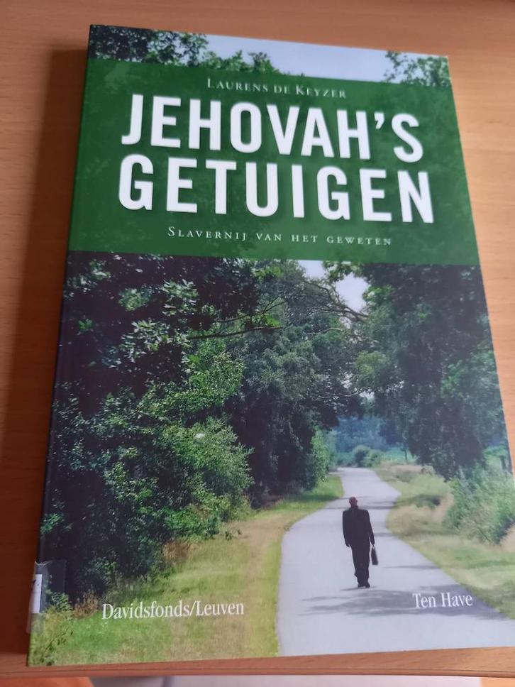 Jehovah's Getuigen, Boeken, Godsdienst en Theologie, Zo goed als nieuw, Ophalen