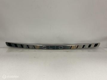 Achterbumper Lijst Embleem Renault Clio 5 NIEUW 8201716234, Auto-onderdelen, Gebruikt, Ophalen of Verzenden