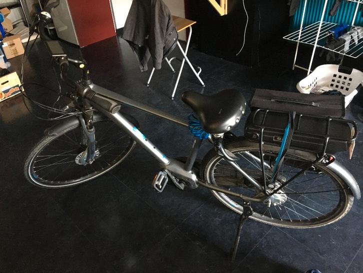 Electrische fiets (hybride) GIANT, Fietsen en Brommers, Elektrische fietsen, Zo goed als nieuw, Giant, Ophalen