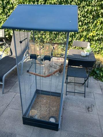 Vogelkooi  beschikbaar voor biedingen