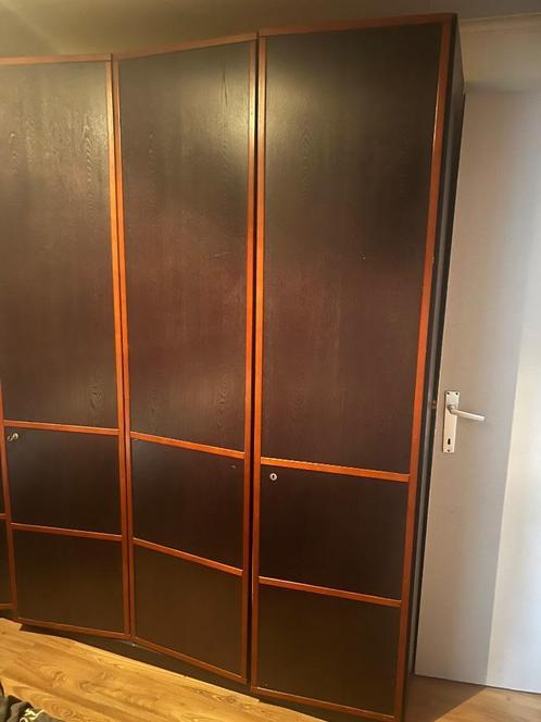 Garde robe À donner urgent, Huis en Inrichting, Kasten | Kleerkasten, Gebruikt, 200 cm of meer, 200 cm of meer, 50 tot 75 cm, Met lade(s)