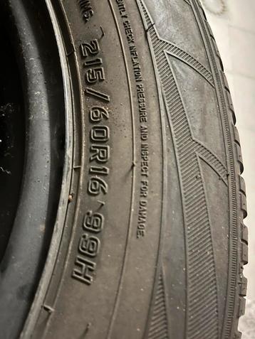 Kit hiver –  215/60 R16 99H – très bon état beschikbaar voor biedingen