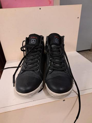 Chaussures moto beschikbaar voor biedingen