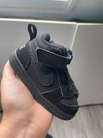 Nike sneakers, Kinderen en Baby's, NIKE, Ophalen of Verzenden, Jongen of Meisje, Sportschoenen