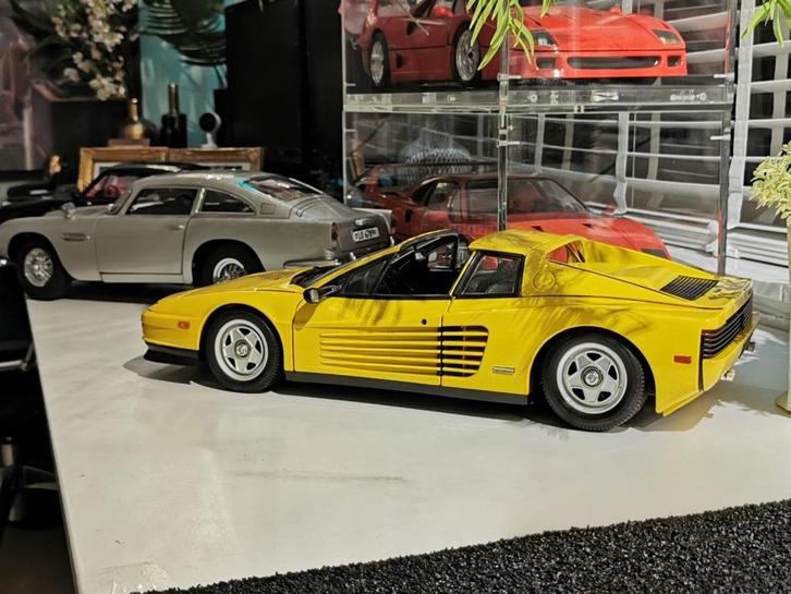 Ferrari Testarossa Pocher Rivarossi K59 1/8 Coupé, Hobby en Vrije tijd, Modelauto's | 1:5 tot 1:12, Gebruikt, Auto, 1:5 t/m 1:8