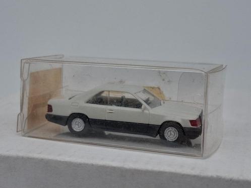 Mercedes Benz 300CE coupé - Wiking 1/87, Hobby en Vrije tijd, Modelauto's | 1:87, Zo goed als nieuw, Auto, Wiking, Ophalen of Verzenden