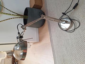 Bureaulamp  beschikbaar voor biedingen