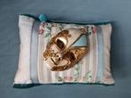 Masque vénitien en porcelaine vintage et coussins de mariage, Divers, Enlèvement ou Envoi, Neuf