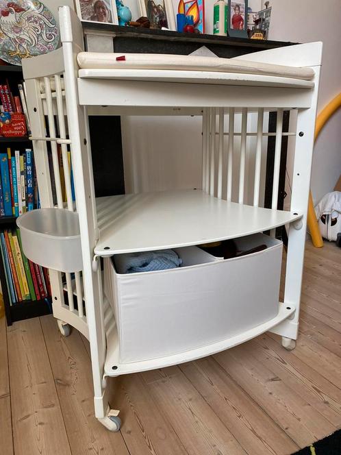 Stokke Care Changing Station - mooie verzorgingstafel, Kinderen en Baby's, Kinderkamer | Commodes en Kasten, Gebruikt, 105 cm of meer