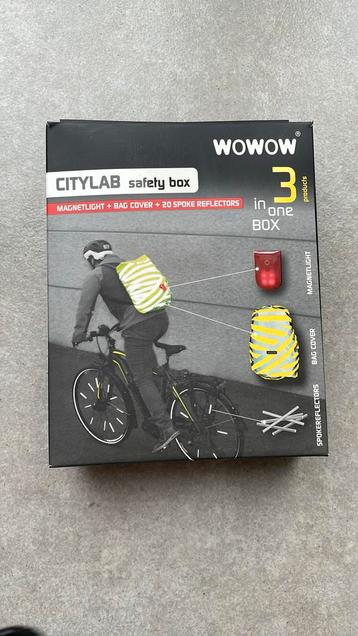Wowow bag cover + fietslicht + spike reflector 
