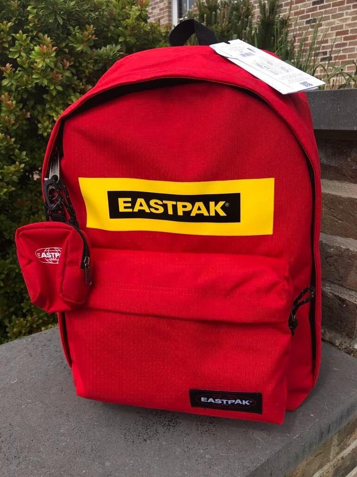 EASTPAK OUT OF OFFICE rugzak - NIEUW, Handtassen en Accessoires, Tassen | Rugtassen, Nieuw, Eastpak, 25 tot 40 cm, 30 tot 45 cm