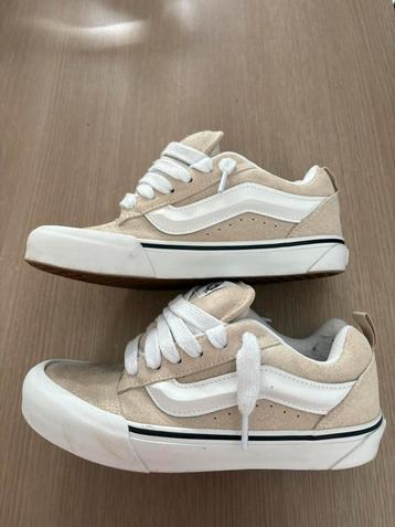 Vans te koop beschikbaar voor biedingen