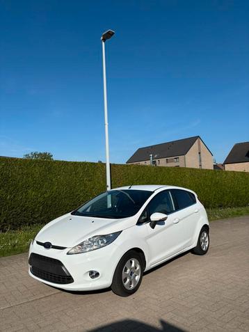 Ford Fiesta 1.6tdci 159000km Titanium 2012, Autos, Bluetooth, Achat, Boîte manuelle, Diesel