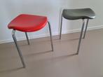 Design kruk ontwerp Raoul Barbieri - Rexite rood en grijs, Enlèvement ou Envoi, Comme neuf