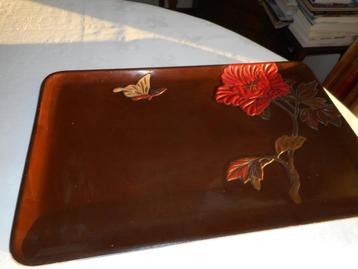 Plateau fleur et papillon en relief -  Vintage - 1930  