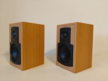 Paire d’enceintes de bibliothèque Jamo E-500 – Parfait état beschikbaar voor biedingen