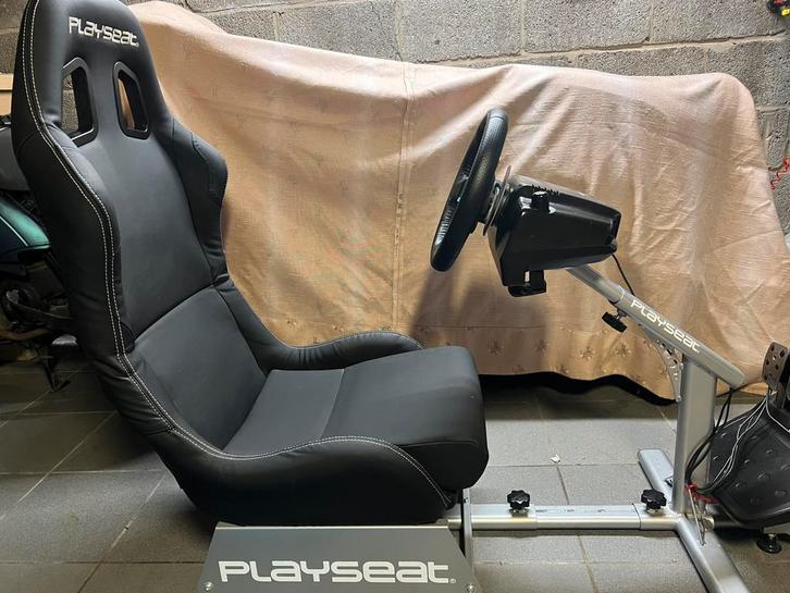 Playstation race simulator, Games en Spelcomputers, Spelcomputers | Sony Consoles | Accessoires, Zo goed als nieuw, PlayStation 4