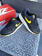 Nike Air Max 1 87" Batman maat 40/25cm, Sport en Fitness, Basketbal, Ophalen of Verzenden, Nieuw, Schoenen