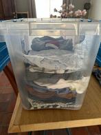 Box met baby kleding, Kinderen en Baby's, Babykleding | Baby-kledingpakketten, Ophalen, Zo goed als nieuw, Maat 56