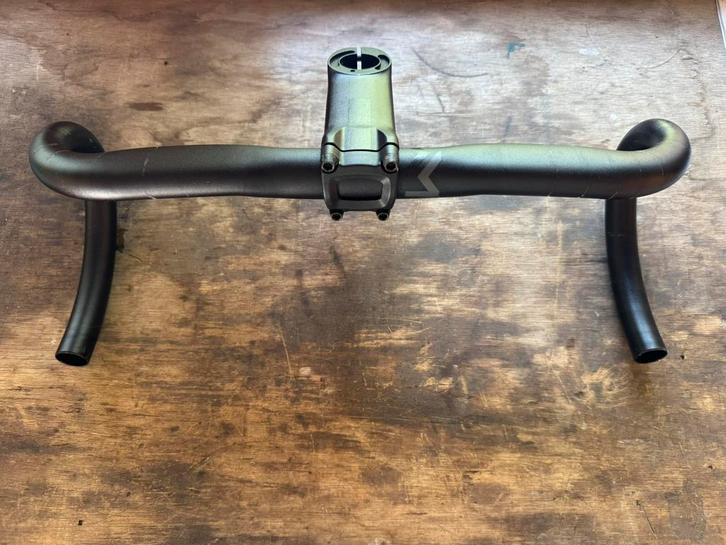 Newmen Evolution Wing Bar Cube Agree fietsstuur, Fietsen en Brommers, Fietsonderdelen, Gebruikt, Racefiets, Stuur, Ophalen
