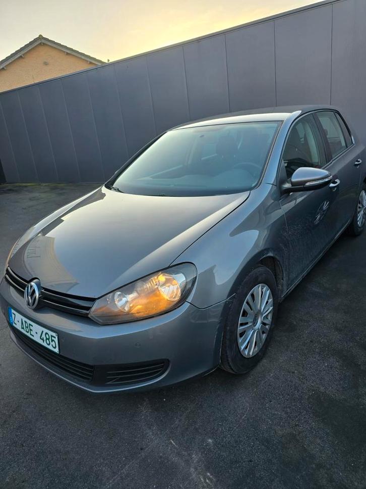 WV Golf 6/5 euros, Autos, Volkswagen, Particulier, Golf, ABS, Bluetooth, Radio, USB, Diesel, Euro 5, Enlèvement ou Envoi