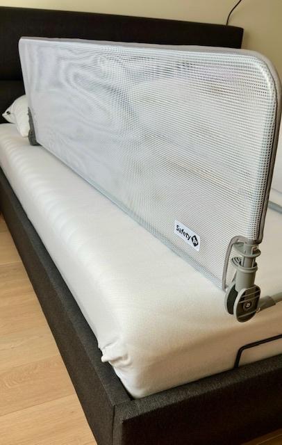 Twee bedhekjes, Enfants & Bébés, Chambre d'enfant | Lits, Comme neuf, 140 à 160 cm, Moins de 70 cm, Matelas, Enlèvement