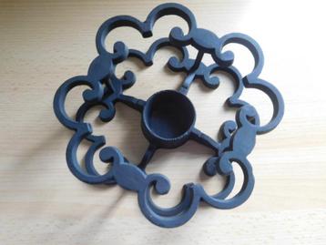 Theelichthouder en vaatverwarmer beschikbaar voor biedingen