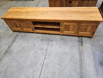Mooi teakhouten tv meubel 220cm .vaste prijs beschikbaar voor biedingen