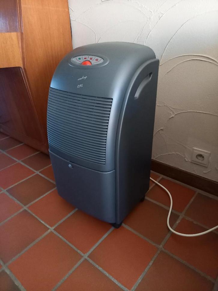 Luchtontvochtiger, Electroménager, Équipement de traitement de l'air, Comme neuf, Déshumidificateur, Enlèvement