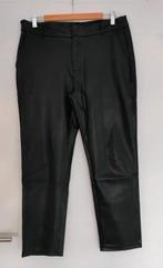Leather look broek 40 Youh. Steekzakjes, los aan de benen, Kleding | Dames, Broeken en Pantalons, Maat 38/40 (M), Zwart, Ophalen of Verzenden