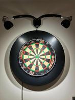 Winmau Blade4 Dartbord + Beschermrand + Verlichting, Sport en Fitness, Darts, Ophalen, Zo goed als nieuw, Dartbord