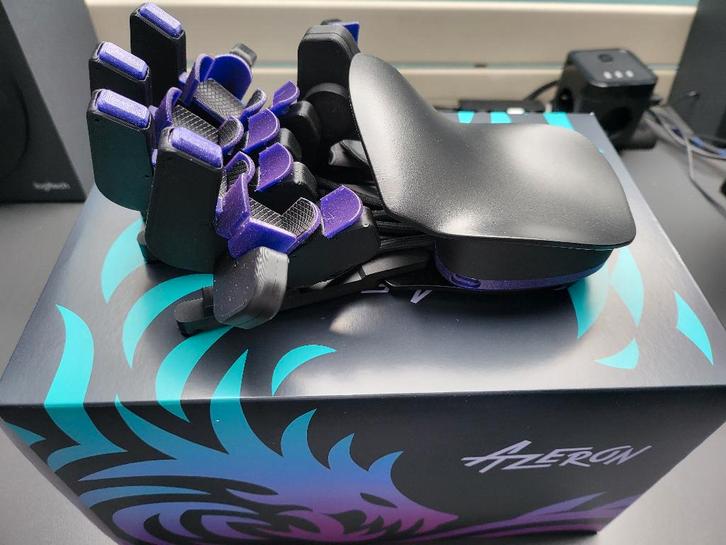 Azeron Cyborg II compact toetsenbord voor gaming, Computers en Software, Toetsenborden, Zo goed als nieuw, Overige indelingen