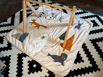 Tapis de jeu et portique Liewood beschikbaar voor biedingen