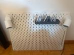 Panneau perforé IKEA + 2 spot et accessoires, Ophalen, Zo goed als nieuw