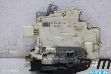 Portierslot linksachter VW Passat B7 3C4839015A beschikbaar voor biedingen