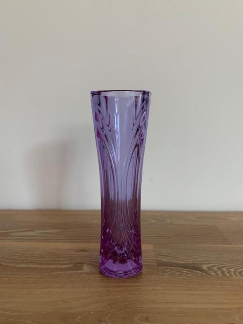 Elegant vaasje Cristal d’Arques, Antiek en Kunst, Curiosa en Brocante, Ophalen of Verzenden