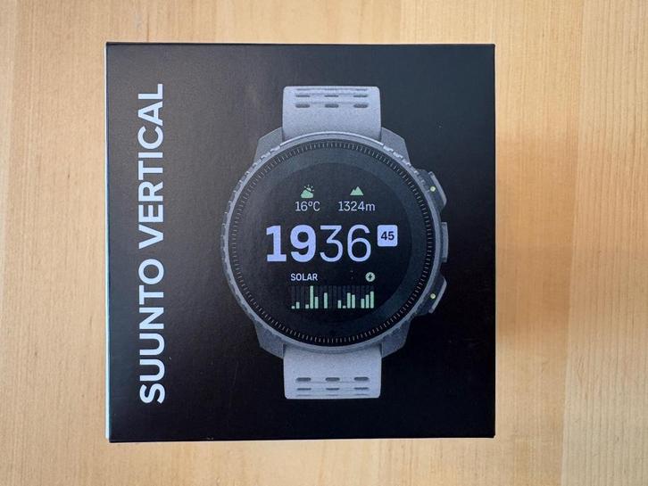 Montre Suunto Vertical titanium solar, Handtassen en Accessoires, Sporthorloges, Zo goed als nieuw, Afstand, Conditie, GPS, Hartslag