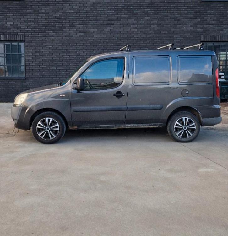 FIAT DOBLO, Auto's, Bestelwagens en Lichte vracht, Bedrijf, Te koop, Airconditioning, Fiat, Diesel, Handgeschakeld, Ophalen