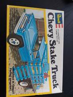 Chevy Stake Truck van Revell 12.7 cm lang, Hobby & Loisirs créatifs, Modélisme | Voitures & Véhicules, Comme neuf, Revell, Camion