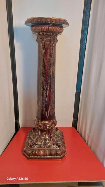 Zuil of pilaar uit keramik.  beschikbaar voor biedingen