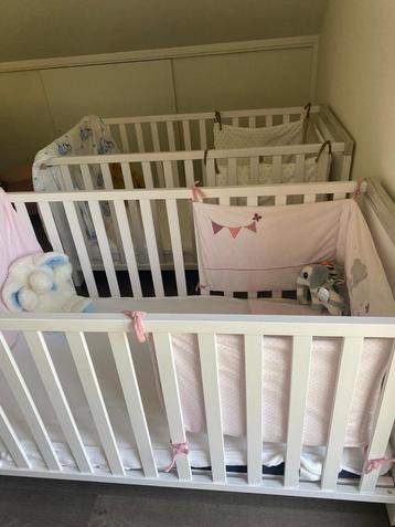 2 jolis lits pour le petit avec accessoires, deux pour 260 €, Enlèvement, Comme neuf