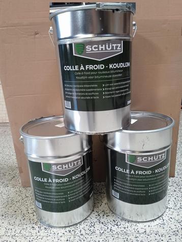 Koudlijm Koudlijm voor dakbedekking 20kg (25m²) 80 euro/stuk beschikbaar voor biedingen