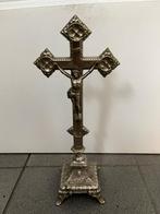 antiek kruisbeeld, Ophalen