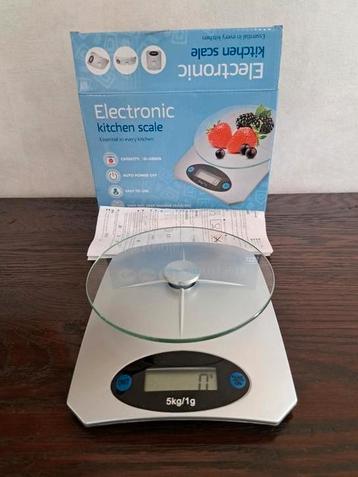 Digitale keukenweegschaal beschikbaar voor biedingen