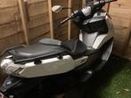 Motoscooter, Motoren, Scooter, 12 t/m 35 kW, Particulier, 2 cilinders