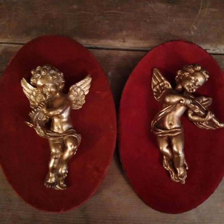 2 anges vintage sur fond de velours, Collections, Rétro, Maison et Meubles, Envoi